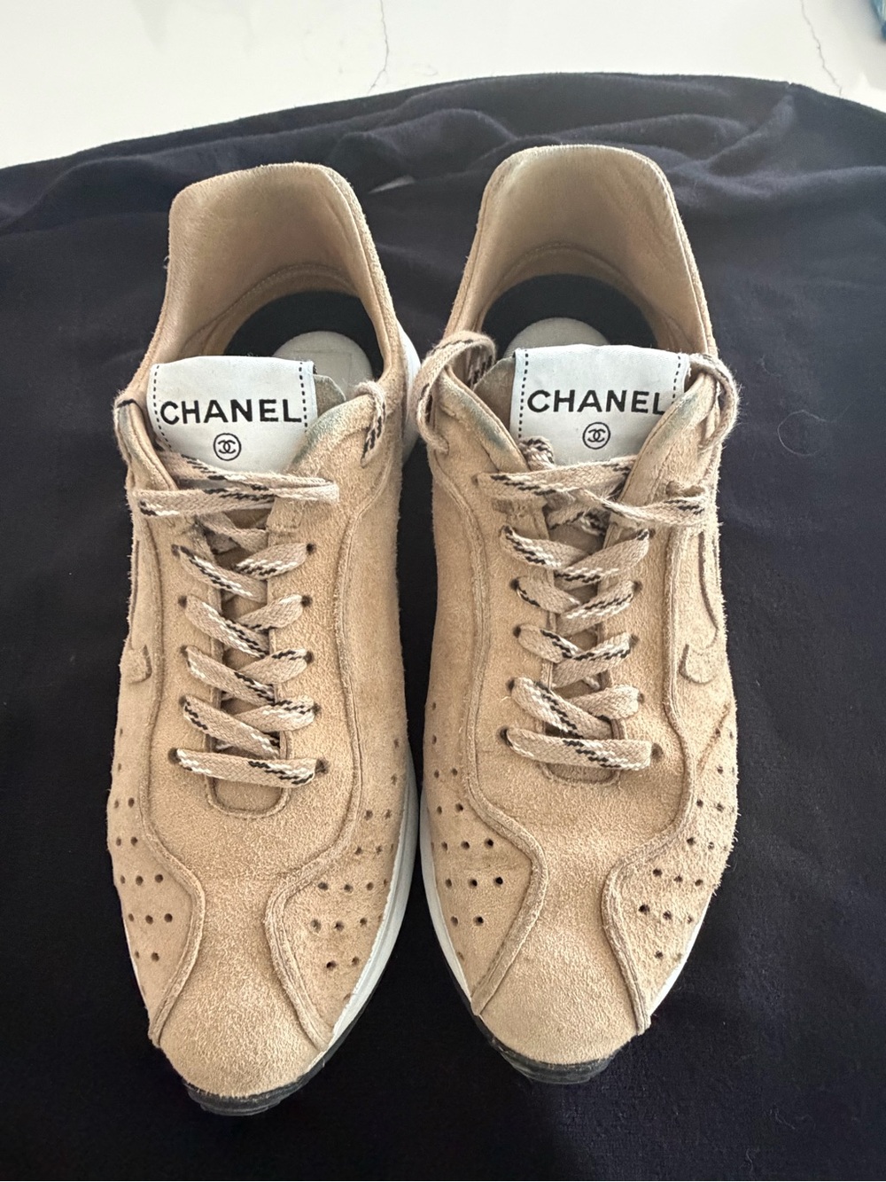 CHANEL Beige Suede women’s Sneakers with White Tongue Branding